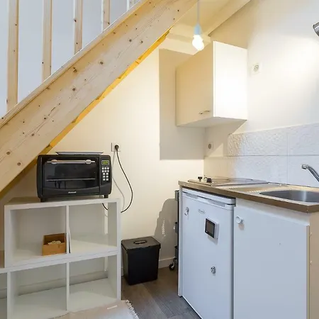 Comfortable Studio 2nd District Centre Presqu'ile Apartment *