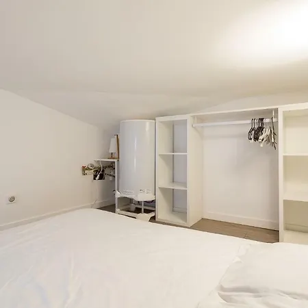 Comfortable Studio 2nd District Centre Presqu'ile Apartment *